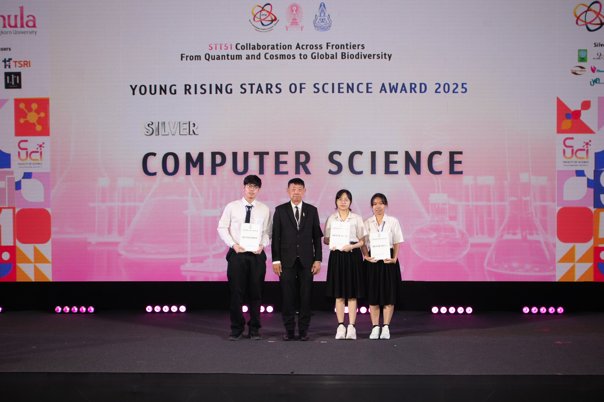 นักศึกษา SIT สาขาวิทยาการคอมพิวเตอร์ คว้ารางวัล Silver และ Bronze จาก ...